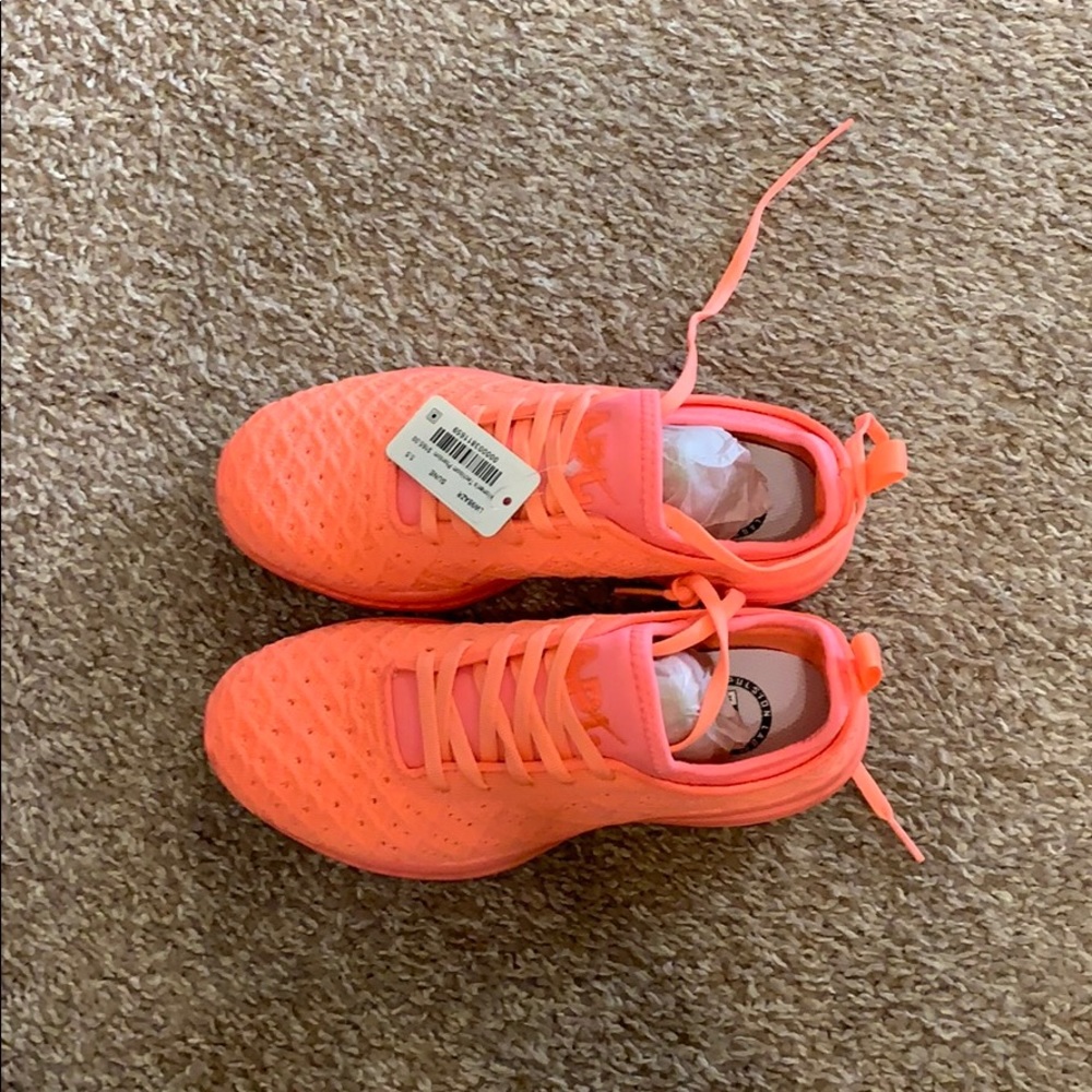 Lululemon x APL Women’s Techloom Phantom